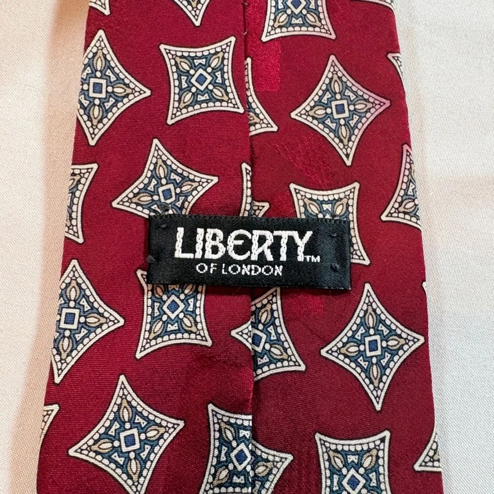 Liberty of London Silk Necktie Mens Burgundy Red Geometric Diamond Classic Tie